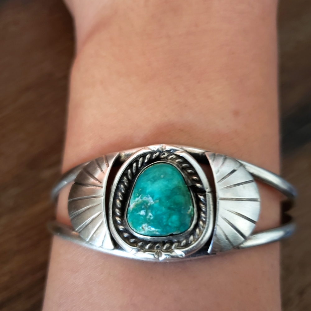 Vintage Sterling Silver Turquoise Cuff Bracelet
